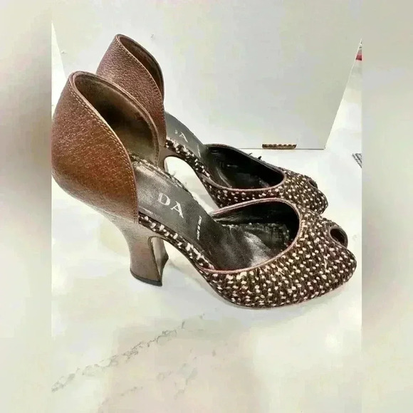 🔥🔥Prada Italian-Crafted Brown Tweed & Leather D'Orsay Heels Ladies Size 37.5 - Picture 9 of 9